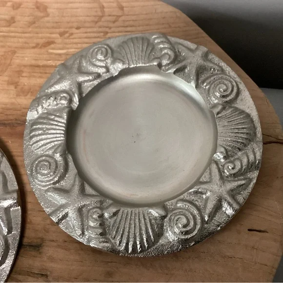 ⚫️ Pair of Sanibel Shores Pewter / Aluminum Crafted Candle Holders - Decor - Picture 7 of 16